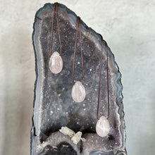 Load image into Gallery viewer, Rose Quartz Necklace