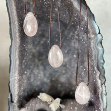 Load image into Gallery viewer, Rose Quartz Necklace