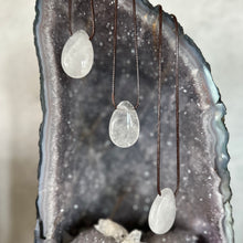 Load image into Gallery viewer, Quartz Necklace