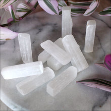 Load image into Gallery viewer, Raw Selenite Wand (Mini)
