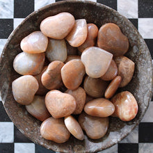 Load image into Gallery viewer, Peach Moonstone Heart