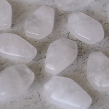 Load image into Gallery viewer, Quartz Coffin