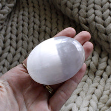 Load image into Gallery viewer, Selenite Palm Stone (Plain)