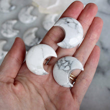 Load image into Gallery viewer, Howlite Moon