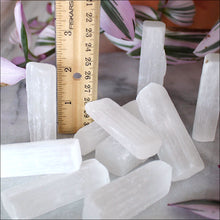 Load image into Gallery viewer, Raw Selenite Wand (Mini)