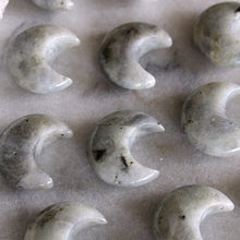 Load image into Gallery viewer, Labradorite Moon