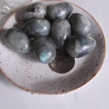 Load image into Gallery viewer, Labradorite Mini Egg
