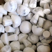 Load image into Gallery viewer, Howlite Mini Mushroom