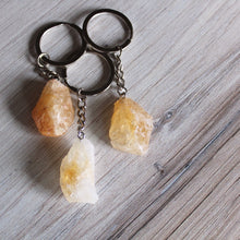 Load image into Gallery viewer, Raw Crystal Keychain
