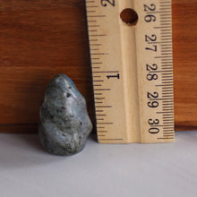 Load image into Gallery viewer, Labradorite Mini Flame