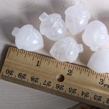 Load image into Gallery viewer, Quartz Acorn