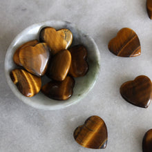 Load image into Gallery viewer, Tiger's Eye 20mm Heart