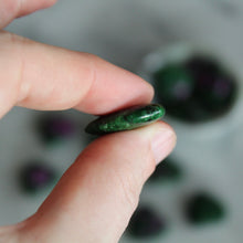 Load image into Gallery viewer, Ruby Zoisite 20mm Heart