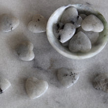 Load image into Gallery viewer, Labradorite 20mm Heart