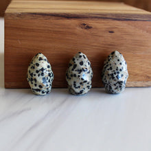 Load image into Gallery viewer, Dalmatian Jasper Mini Flame