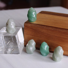 Load image into Gallery viewer, Aventurine Mini Flame
