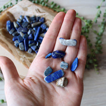 Load image into Gallery viewer, Lapis Lazuli Tumbled Chips (xs) 4oz bag
