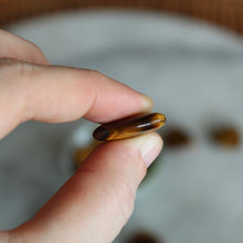 Load image into Gallery viewer, Tiger&#39;s Eye 20mm Heart
